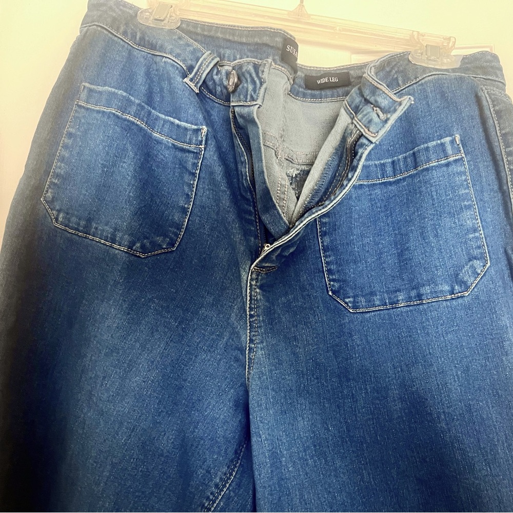 Women’s wide leg crop jeans